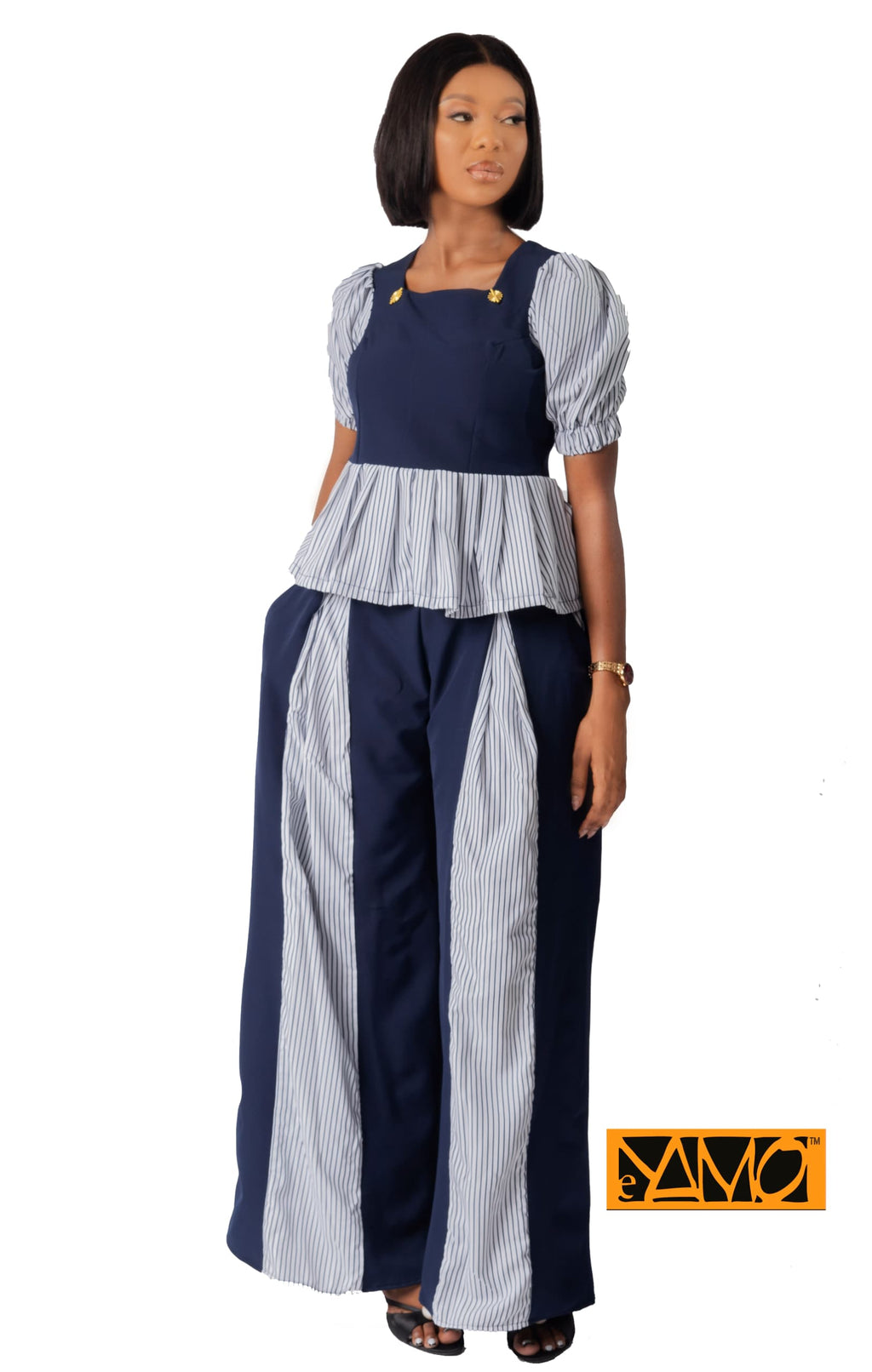 Ensemble bleue assortie de tissu raillé blanc et poids Baoulé
