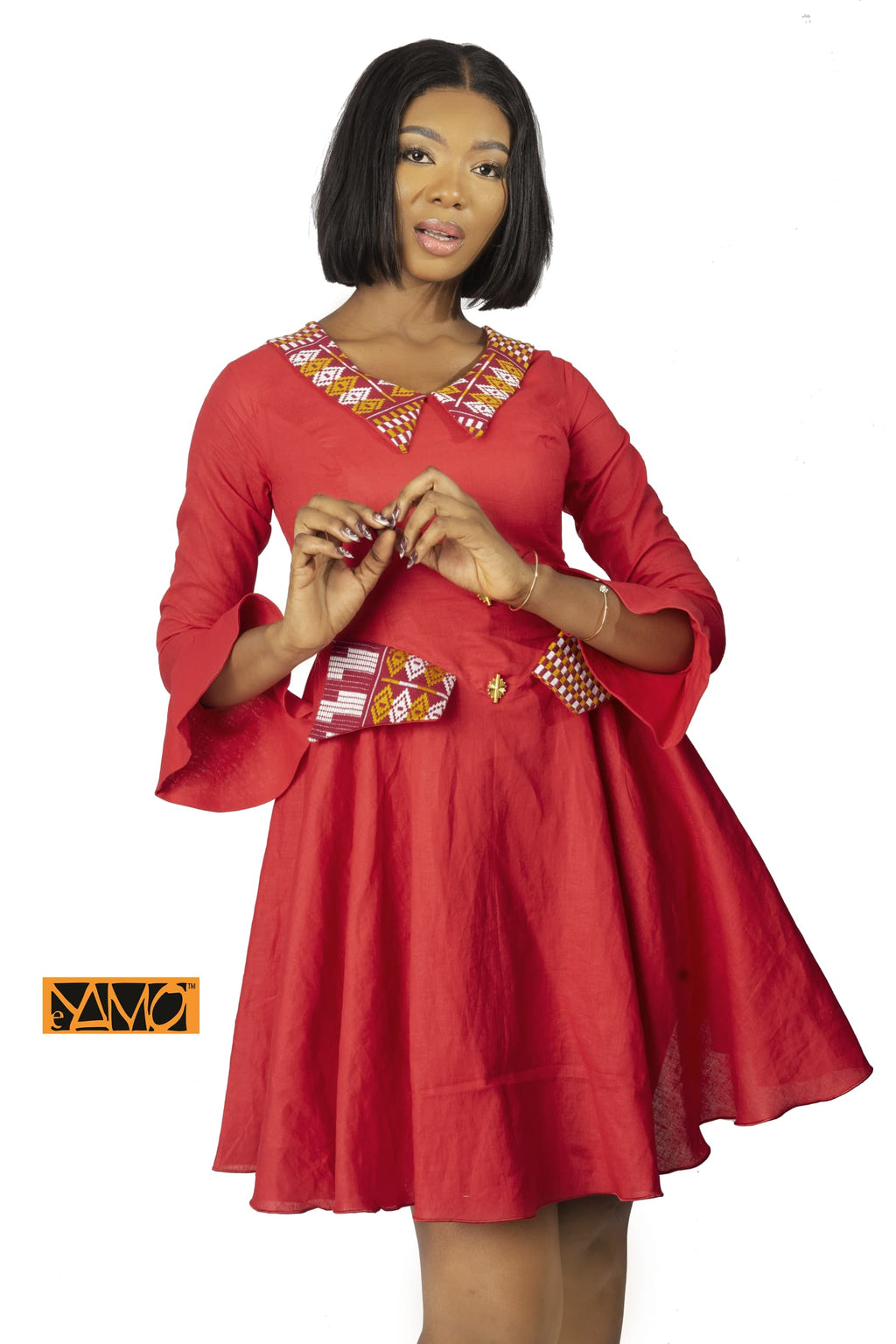 Robe rouge assortie de tissé rouge AKAN et poids Baoulé
